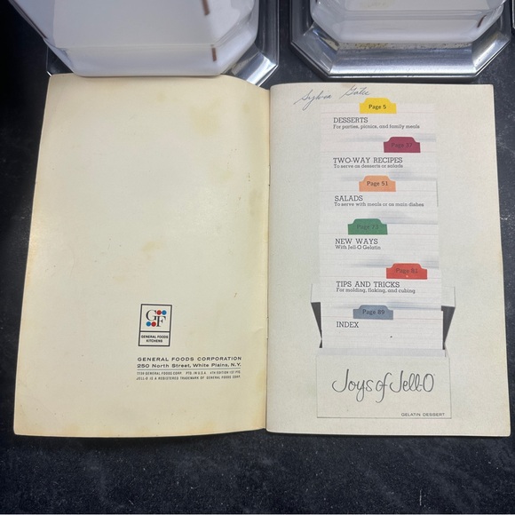 Vintage Joys of Jell-O Recipe Cookbook - Picture 2 of 8